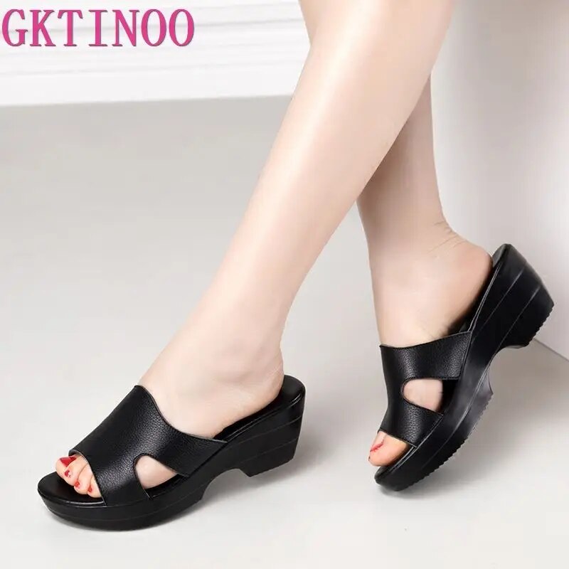 Women Slipper Sandals Wedges Platform Genuine Leather Peep toe Female Sandals Ladies clogs Summer Shoes Plus Size 41 42