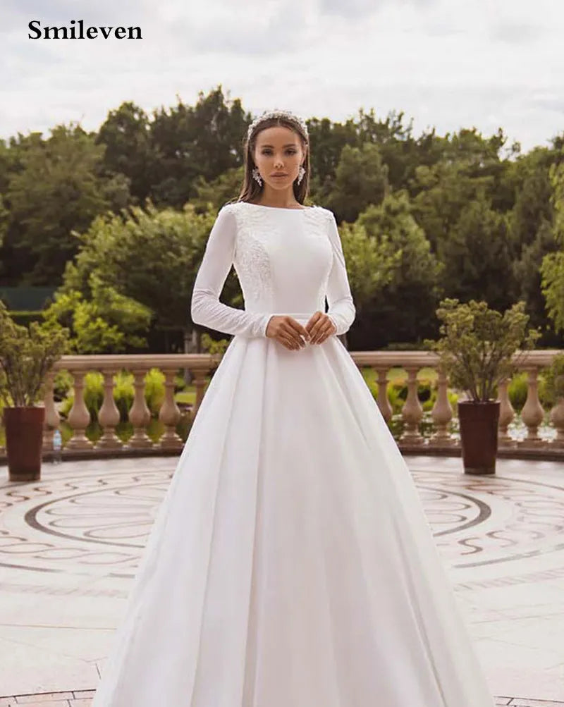 Elegant Satin Wedding Dresses Long Sleeve Lace Bride Gown Muslim Wedding Gown Covered Back 2024