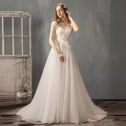 arwen&ajh مجموعة أروين التجارية Light Wedding Dress 2024 New Bride Fantasy French Flower Mori Style Dress Short Tail Super Fairy Simple