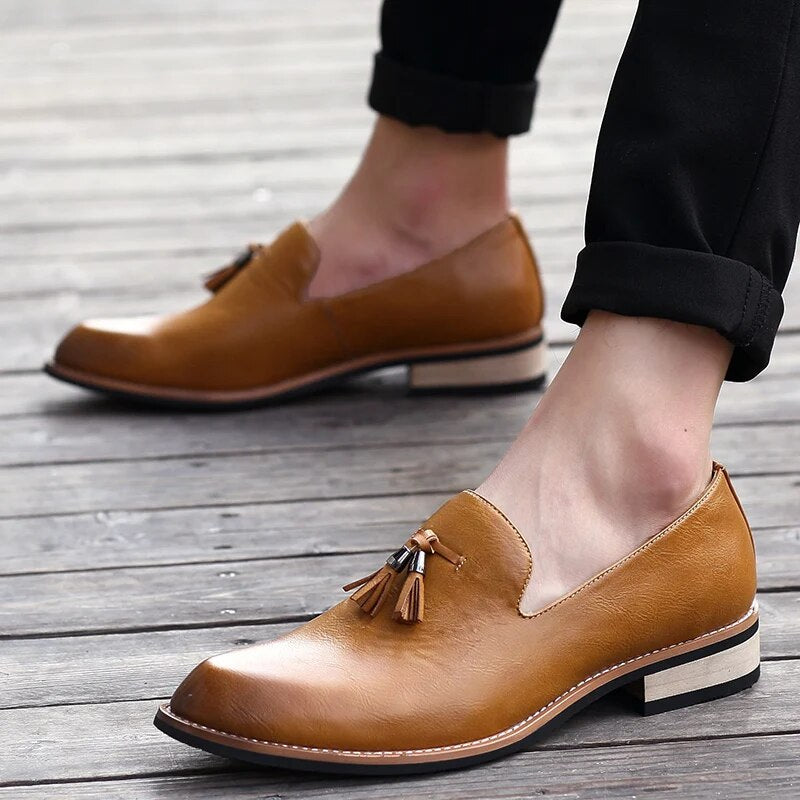 Men Dress Shoes Gentlemen British style Paty Leather Wedding Shoes Men Flats Leather Oxfords Formal Shoes Loafers