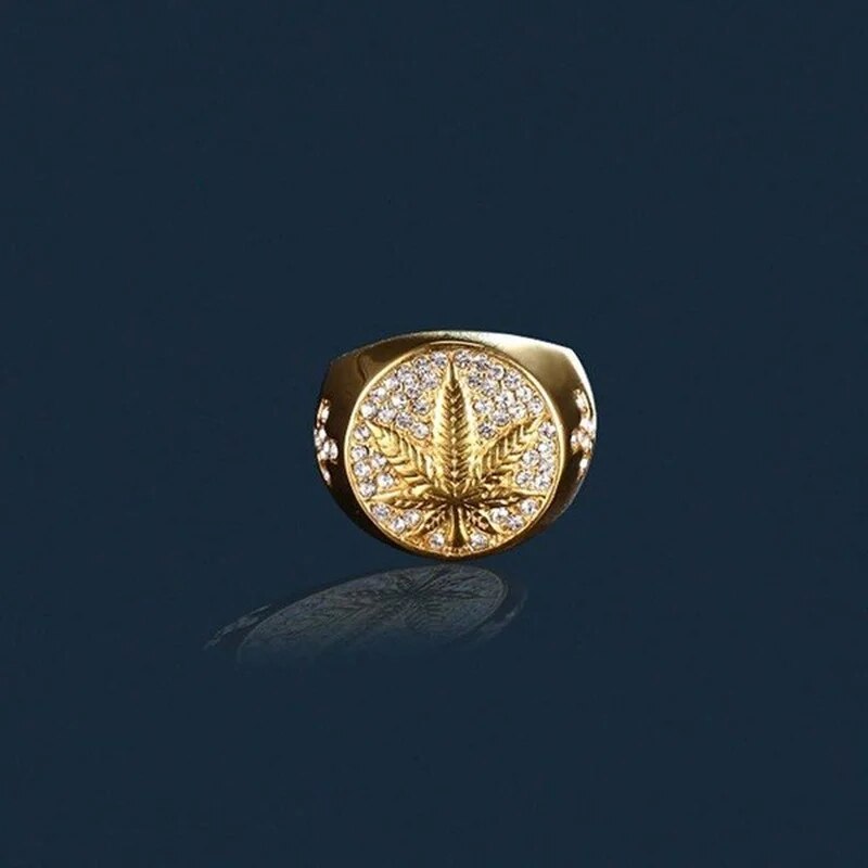 Business Men's Gold Colors Carved Golden Maple Leaf Rings for Men Punk Inlaid with White Zircon Wedding Party Jewelry