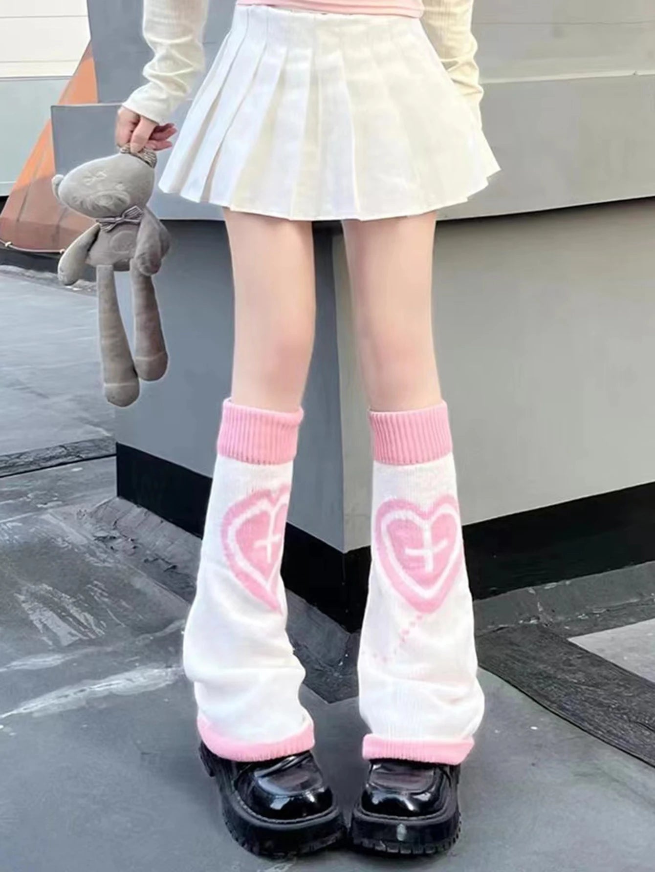 مجموعة أروين ARWEN&AJH GROUP of knitted wide leg sock sleeves with love cross مجموعة أروين ARWEN&AJH GROUP girls' matching calf sleeves for winter warmth wool knitted sock sle