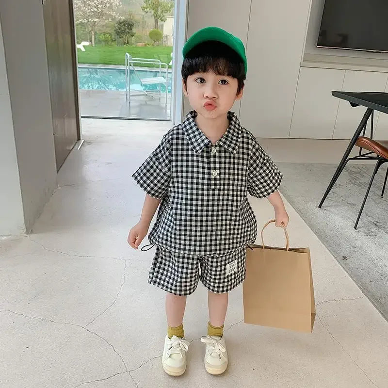 Children Clothing 2023 New Fashionable Boys Clothes Set Spring Summer Kids Sports Style Short Sleeves Plaid Shorts Two Piece Set