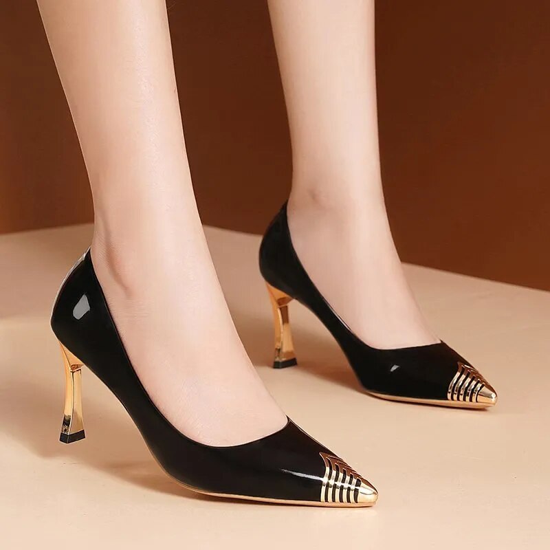 New In Black Special Head Spiral Pattern Fashion Women's Shoes Pointed Fine Heel Wedding High Heels Banquet Nightclub with Shoes