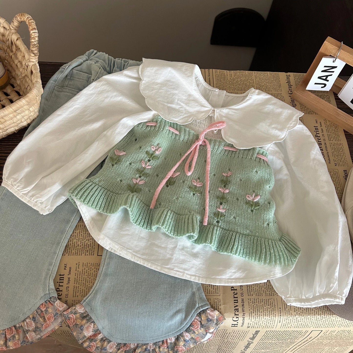 Children's Clothing 2024 New Spring Girls Set Children's Crochet Knitted Sweater Shirt Jeans Three Piece Set Baby Girl Clothes