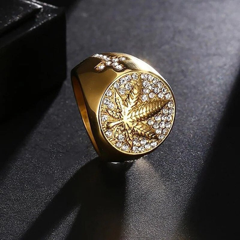 Business Men's Gold Colors Carved Golden Maple Leaf Rings for Men Punk Inlaid with White Zircon Wedding Party Jewelry