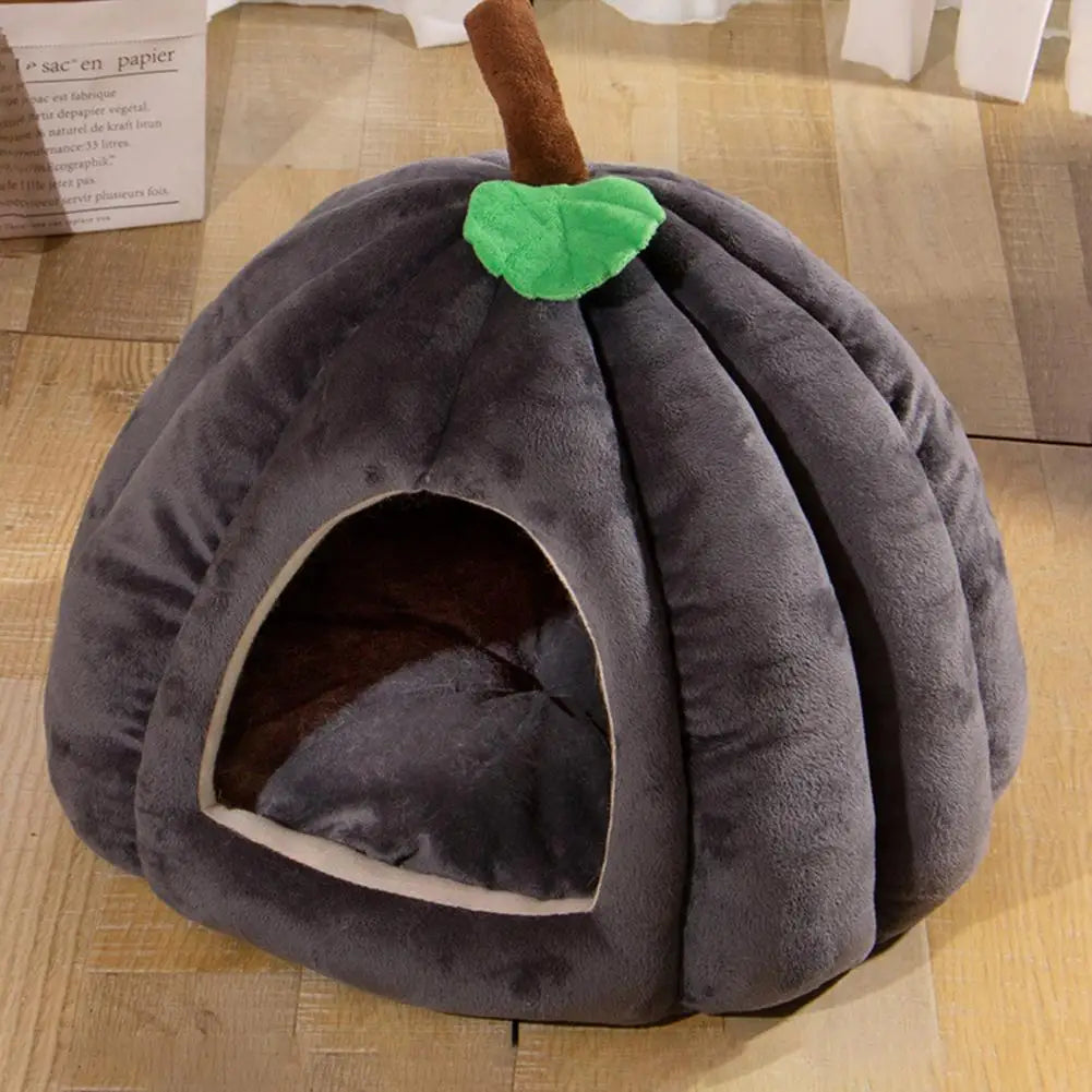 Semi-Enclosed Pet Bed Pumpkin Shape Cats House Comfort Stable Anti-Slip Pumpkin Pet Tent Cat House for Small Medium Dogs