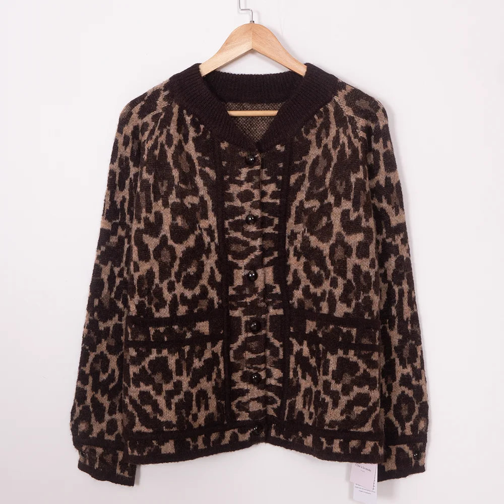 ZESSAM Sa Leopard Print Jacquard Knit Cardigan O-Neck Long Sleeve Button Pocket Female Sweater Casual Cozy Ladies Tops 2023