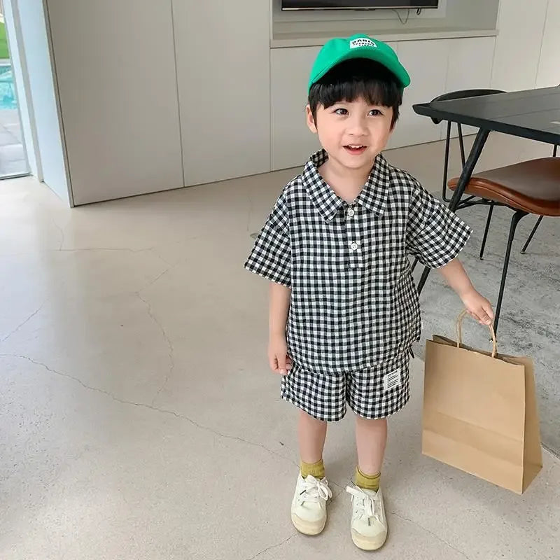 Children Clothing 2023 New Fashionable Boys Clothes Set Spring Summer Kids Sports Style Short Sleeves Plaid Shorts Two Piece Set