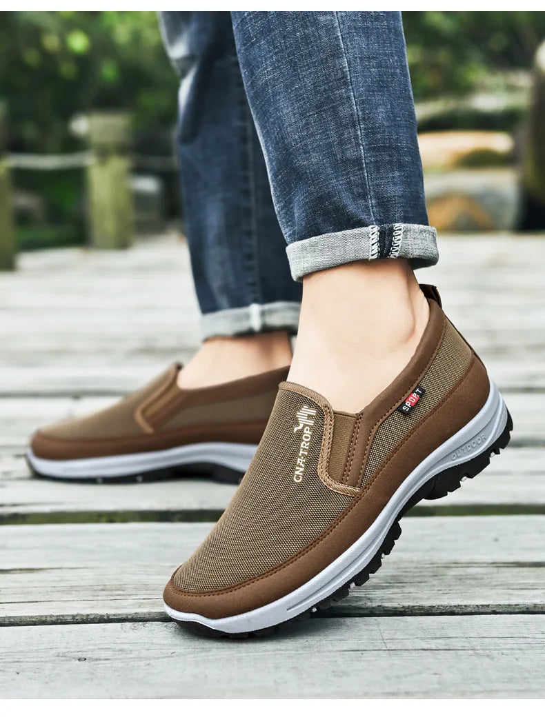 Loafers Men's Sneakers Mesh Breathable Casual Shoes for Men Soft Sole Solid Color Comfortable Water Shoes Denim Man Driving Shoe