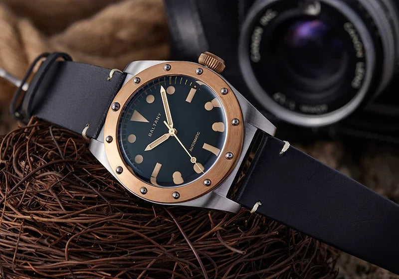 Baltany Design Unique Retro Wrist Watch Super Luminous Stainless Steel Case White Dail Wach Luxary Bronze Watches Mens 2022