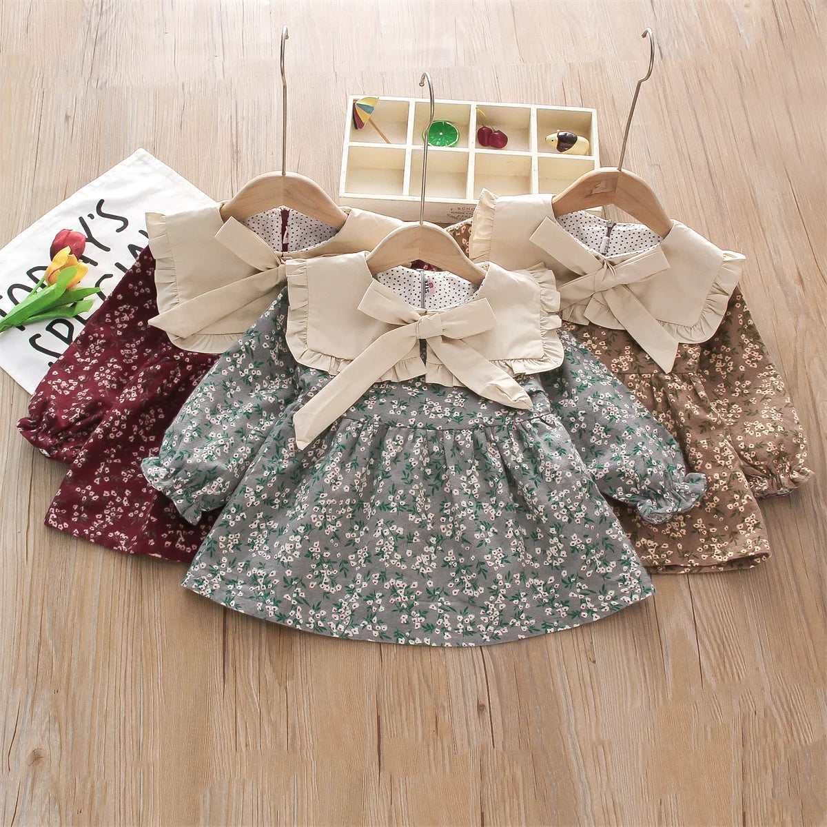 مجموعة اروين التجارية ARWEN&AJH GROUP  2024 European Autumn And Winter Girls' Dress New Countryside Fragmented Flower Bow Lace Lapel Sweet Long Sleeve Forest Style Wear