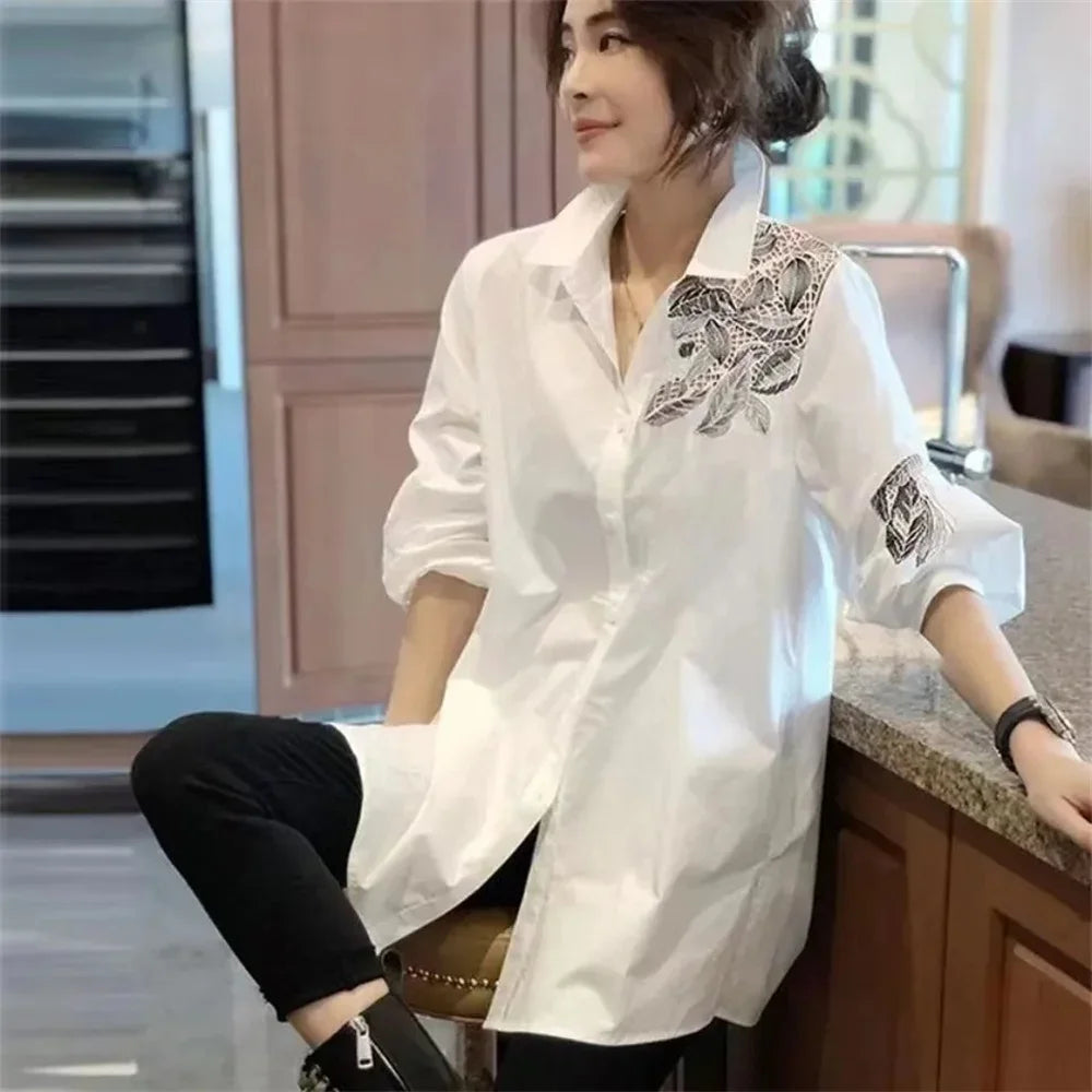 مجموعة اروين arwen&ajh group 2024  2024 Spring/Summer Autumn Design Chic Cotton Mid Length Art Embroidery Printed White Shirt Women's Long Sleeve Loose Blouse Top