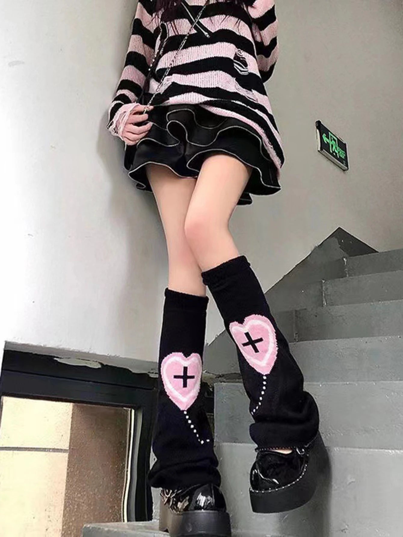 مجموعة أروين ARWEN&AJH GROUP of knitted wide leg sock sleeves with love cross مجموعة أروين ARWEN&AJH GROUP girls' matching calf sleeves for winter warmth wool knitted sock sle