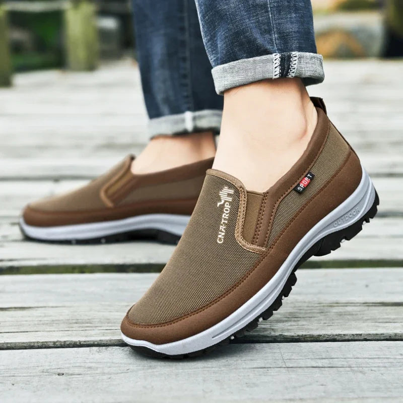 Loafers Men's Sneakers Mesh Breathable Casual Shoes for Men Soft Sole Solid Color Comfortable Water Shoes Denim Man Driving Shoe